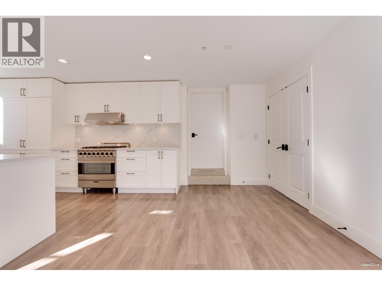 469 W 63 Avenue, Vancouver, British Columbia  V5X 2J3 - Photo 16 - R3176325