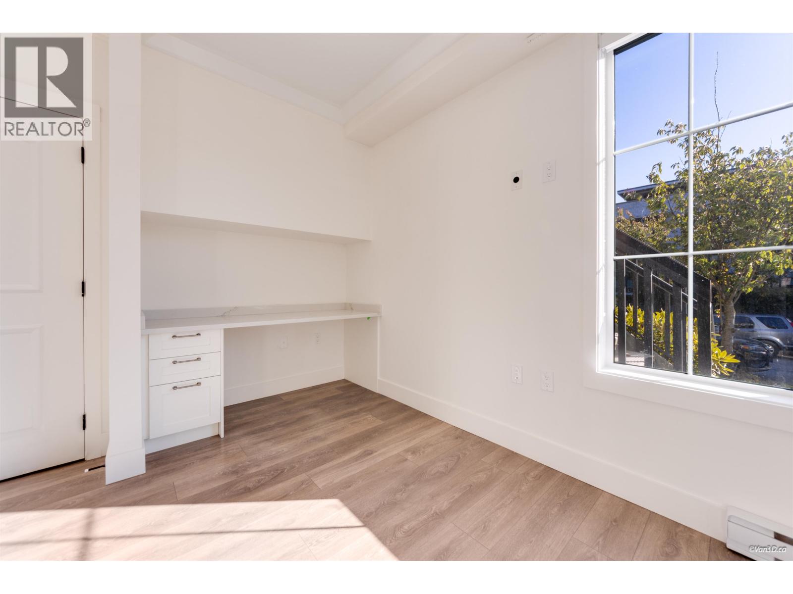 469 W 63 Avenue, Vancouver, British Columbia  V5X 2J3 - Photo 8 - R3176325
