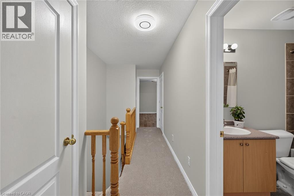 53 Sunnycroft Court, Waterdown, Ontario  L0R 2H4 - Photo 26 - 40871812