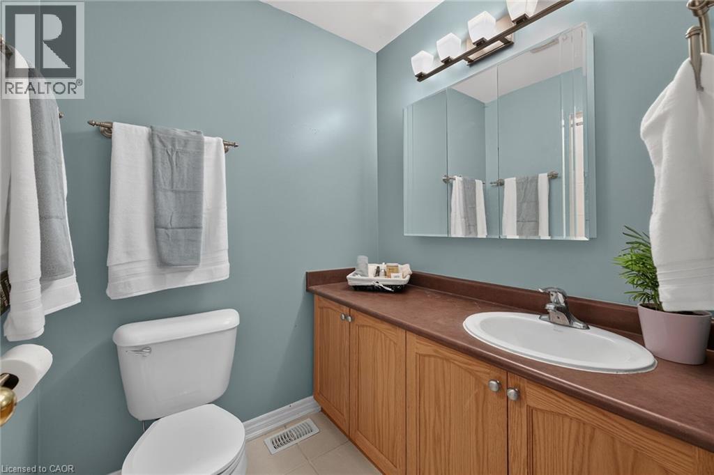 53 Sunnycroft Court, Waterdown, Ontario  L0R 2H4 - Photo 25 - 40871812