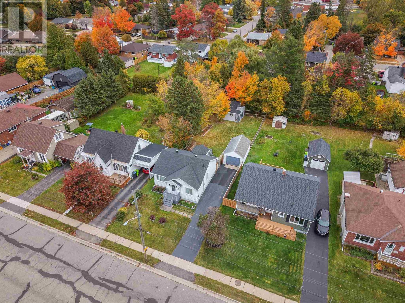 182 Lake St, Sault Ste. Marie, Ontario  P6A 4B1 - Photo 40 - SM262886