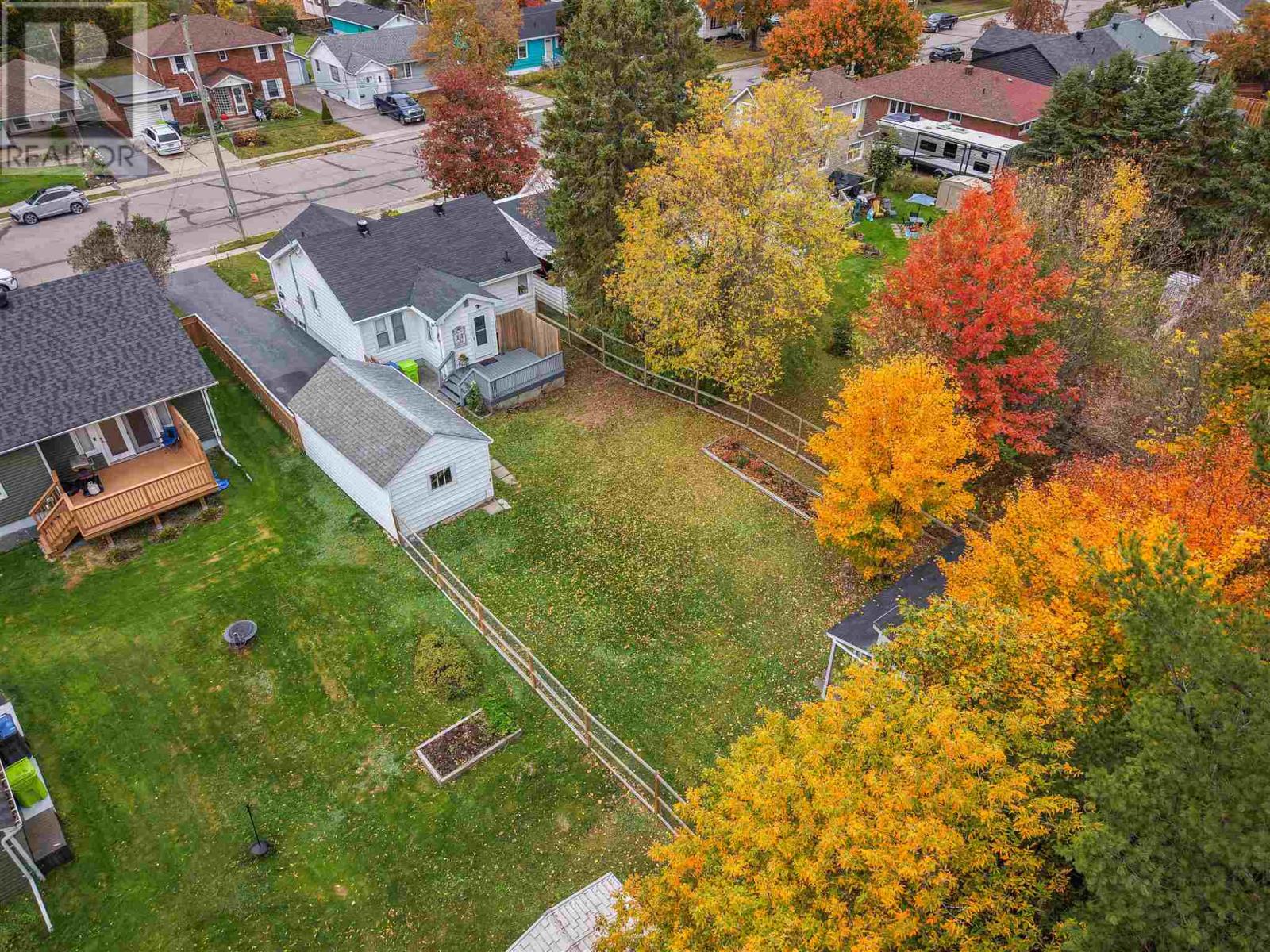 182 Lake St, Sault Ste. Marie, Ontario  P6A 4B1 - Photo 38 - SM262886