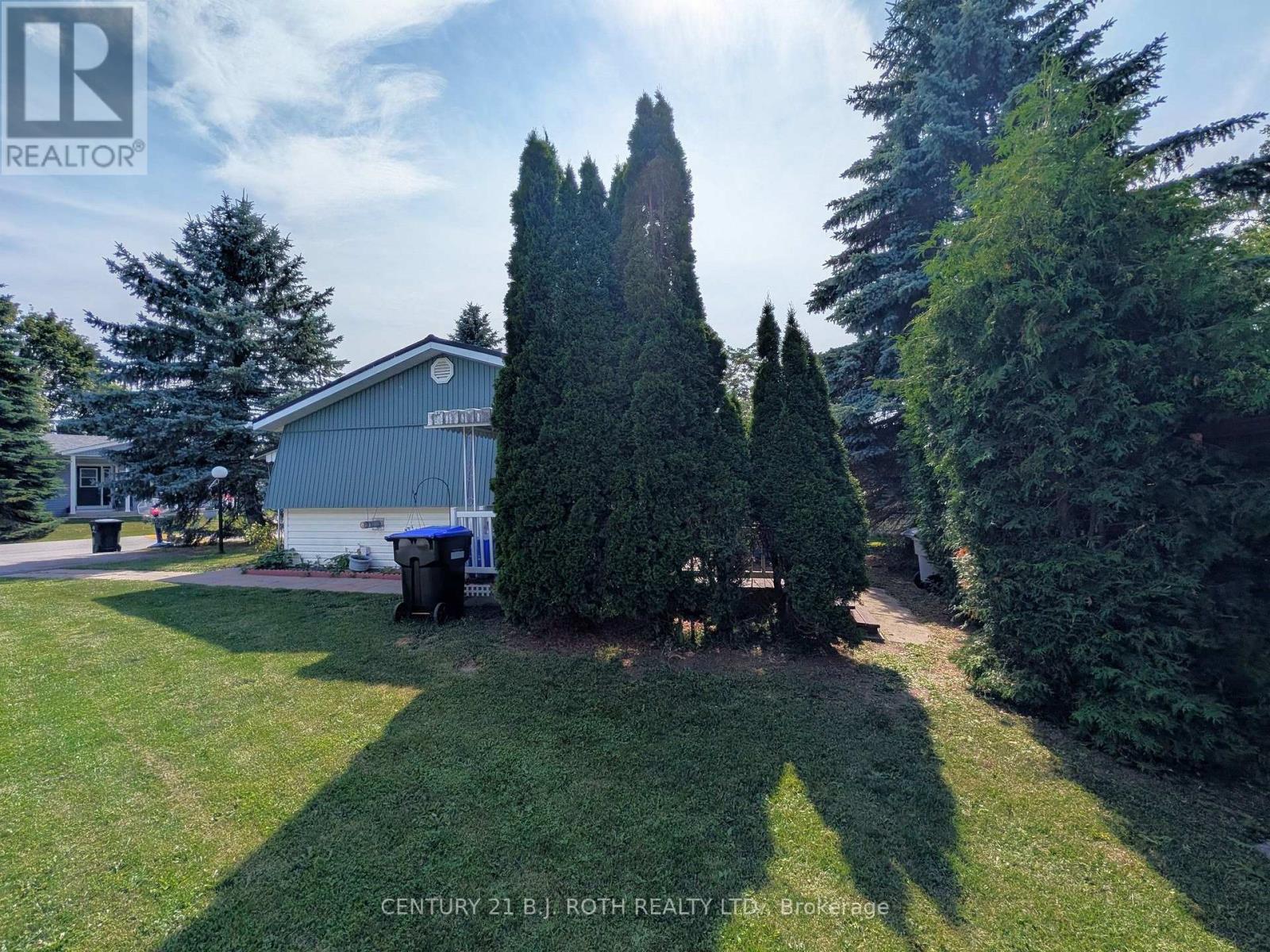 66 Linden Lane, Innisfil, Ontario  L9S 1P2 - Photo 4 - N13772084