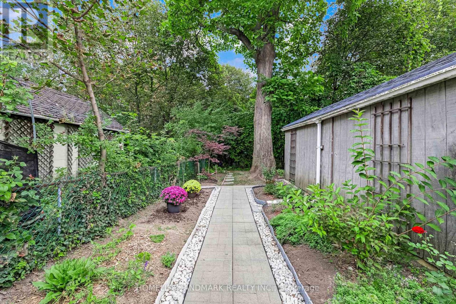 39 Brentcliffe Road, Toronto (Leaside), Ontario  M4G 3Y4 - Photo 43 - C14090290