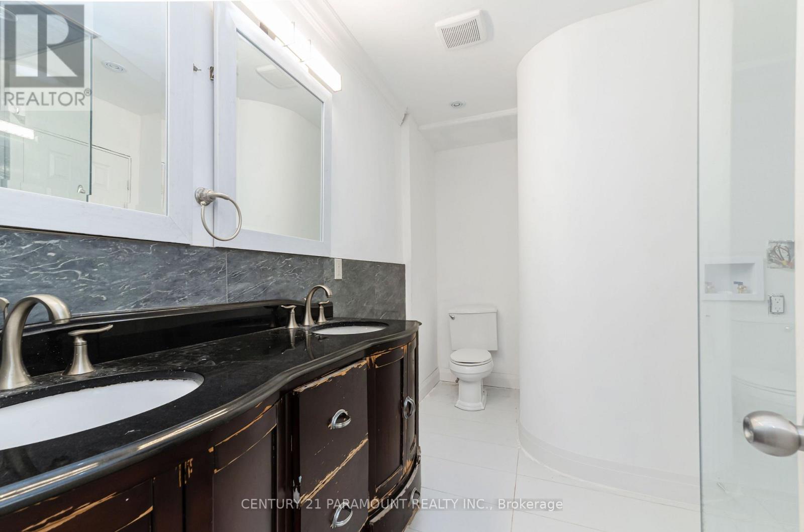 8 Waterfield Drive, Toronto (Bendale), Ontario  M1P 3W5 - Photo 29 - E14090258