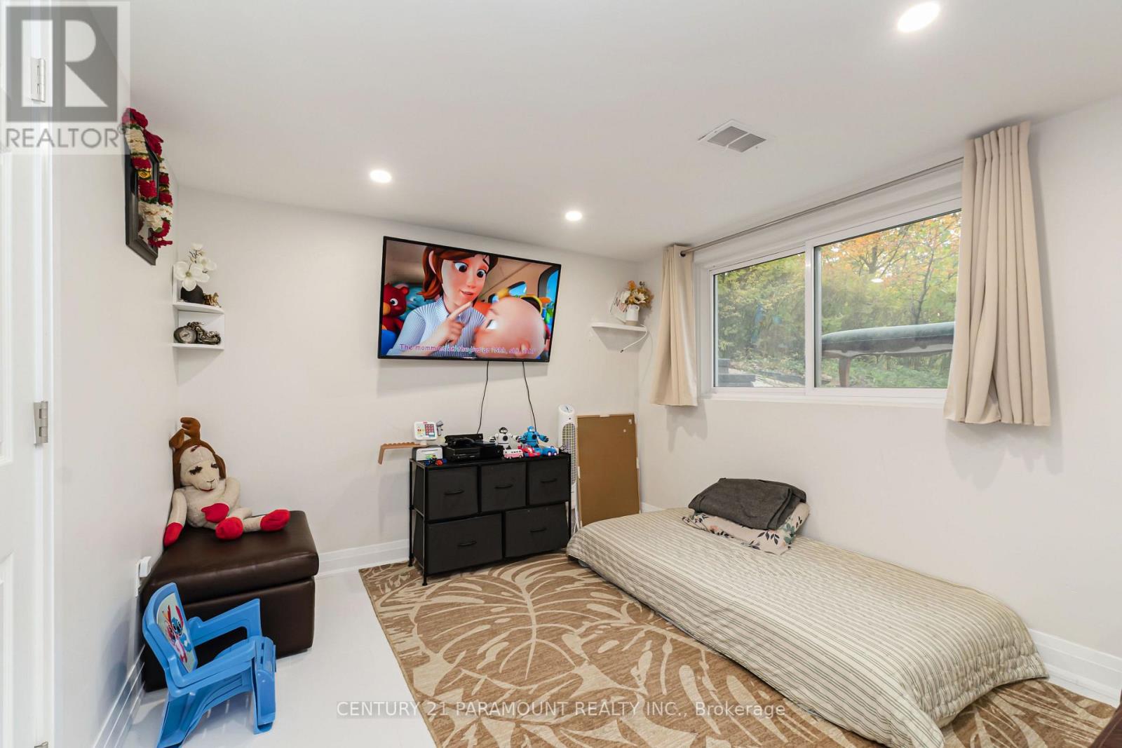8 Waterfield Drive, Toronto (Bendale), Ontario  M1P 3W5 - Photo 36 - E14090258