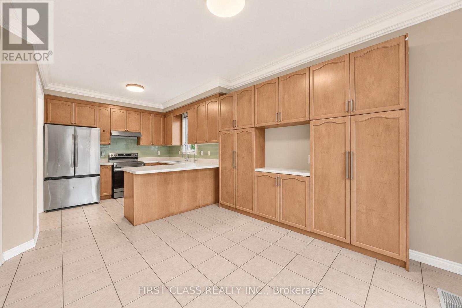 4 Hawkweed Manor, Markham, Ontario  L6B 0E3 - Photo 46 - N14090252