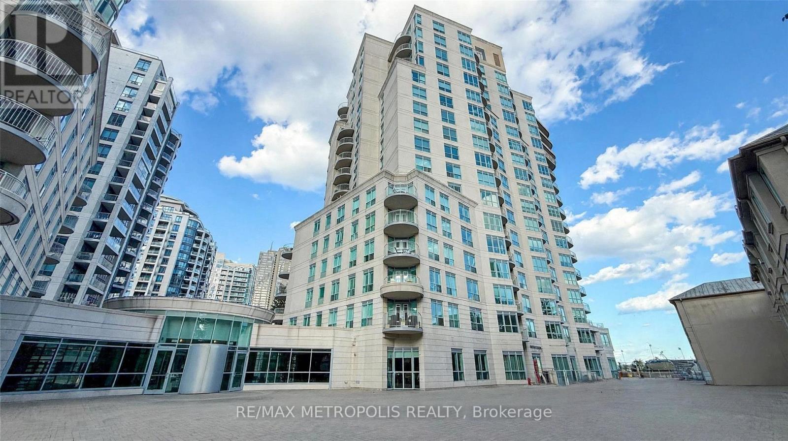 816 - 2111 Lake Shore Boulevard W, Toronto, Ontario M8V 4B2 - Photo 2 - W13885038