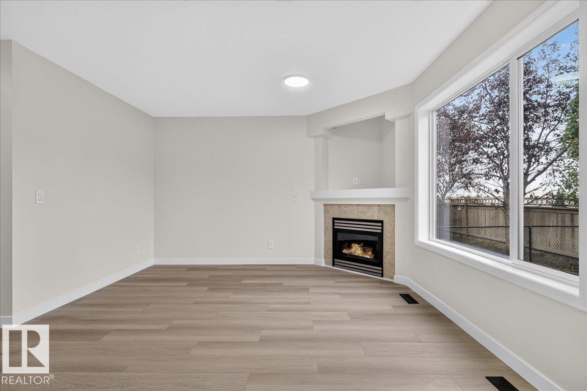 #49 1128 156 ST NW
