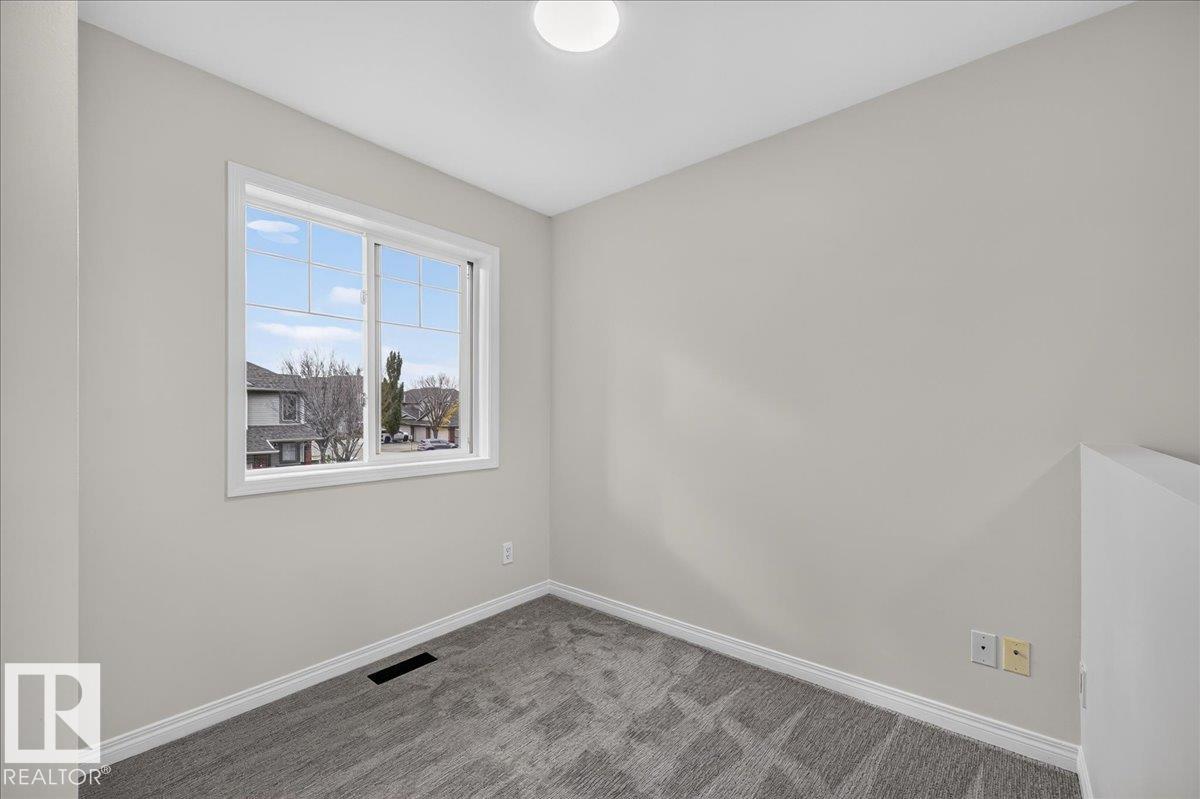 #49 1128 156 ST NW