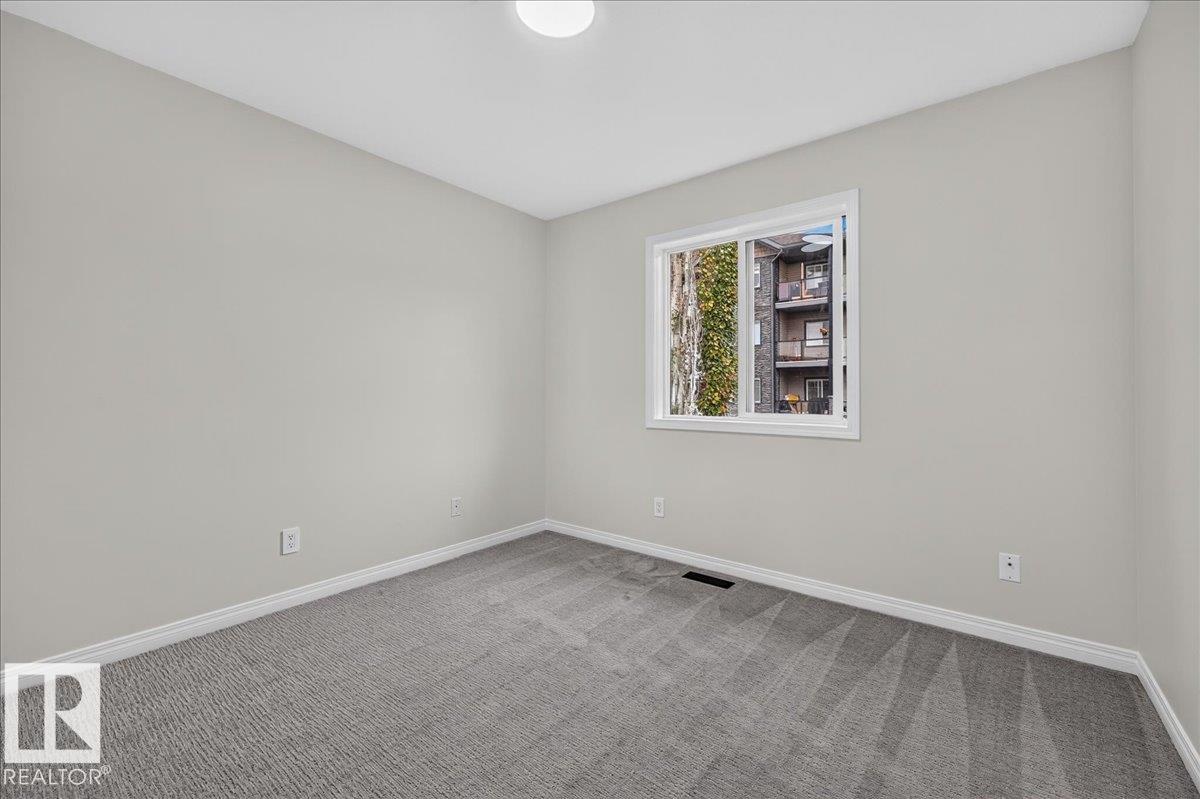 #49 1128 156 ST NW