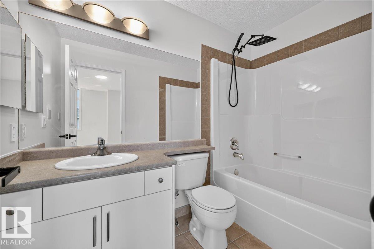 #49 1128 156 ST NW