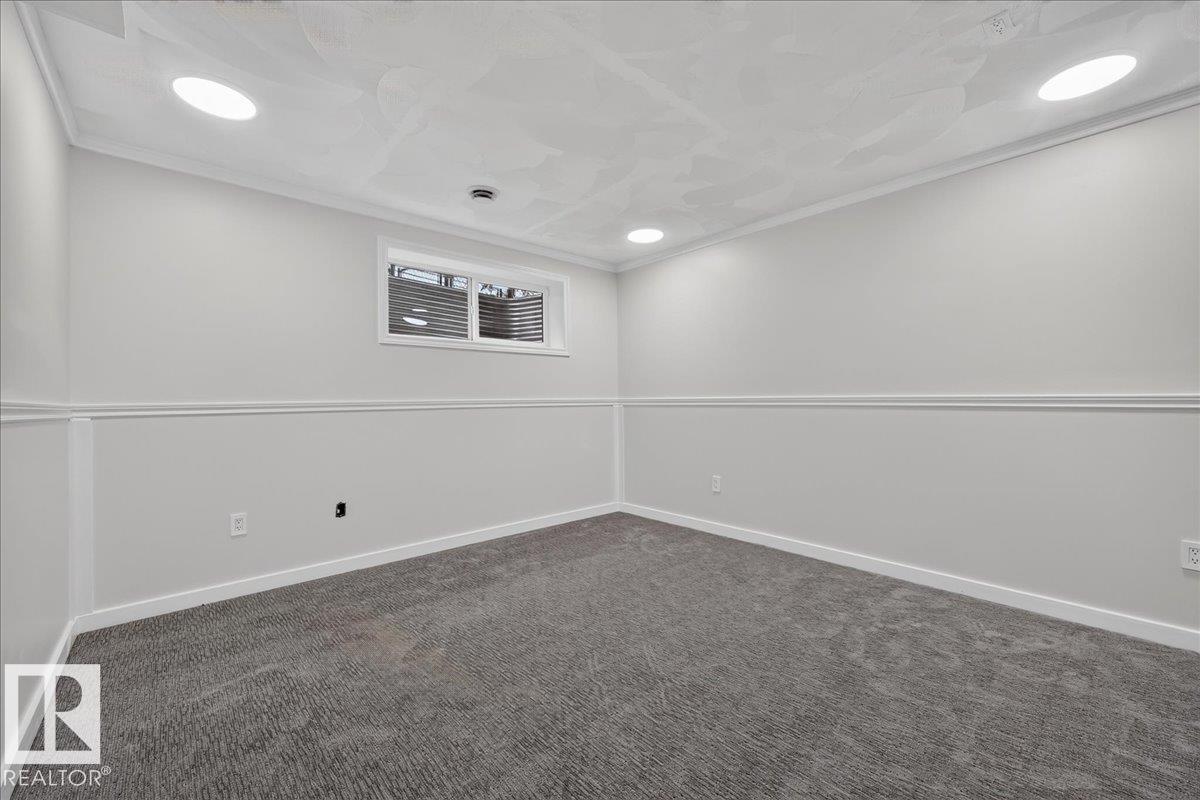 #49 1128 156 ST NW