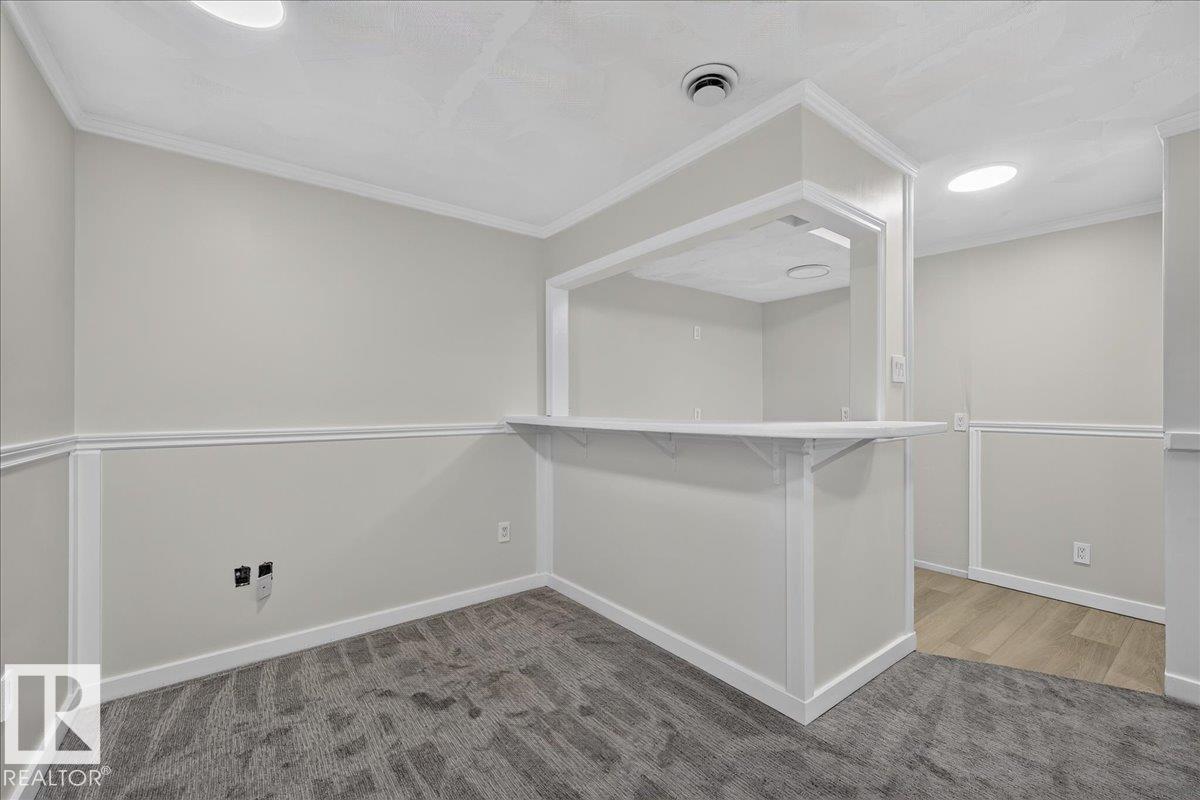 #49 1128 156 ST NW