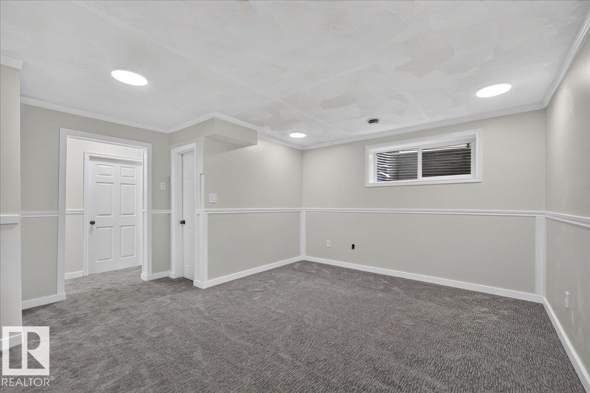 #49 1128 156 ST NW