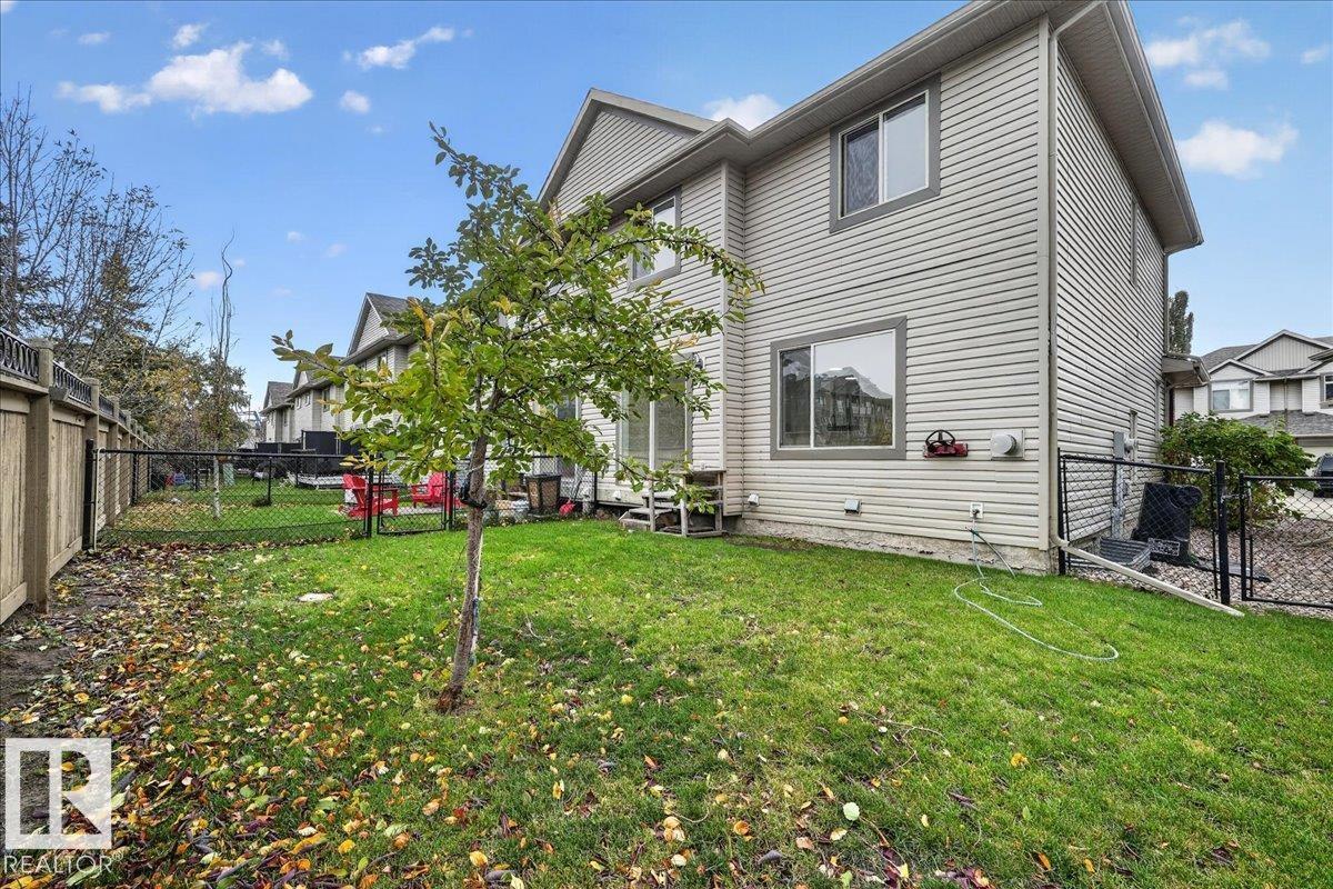 #49 1128 156 ST NW