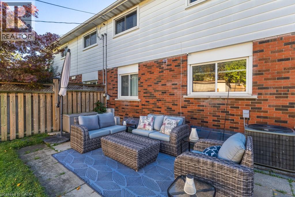 1247 Nottingham Avenue, Burlington, Ontario  L7P 2R5 - Photo 38 - 40870848