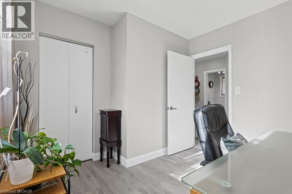 1247 Nottingham Avenue, Burlington, Ontario  L7P 2R5 - Photo 22 - 40870848