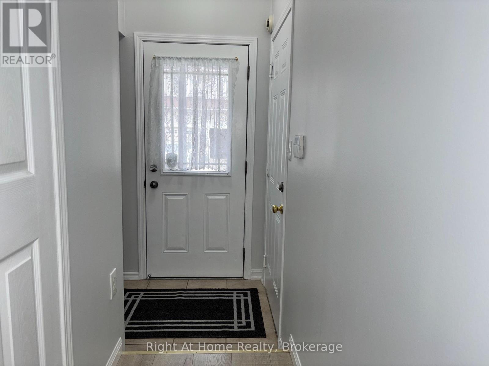 19 - 23 Connell Lane, Clarington, Ontario  L1C 0L1 - Photo 3 - E14089572