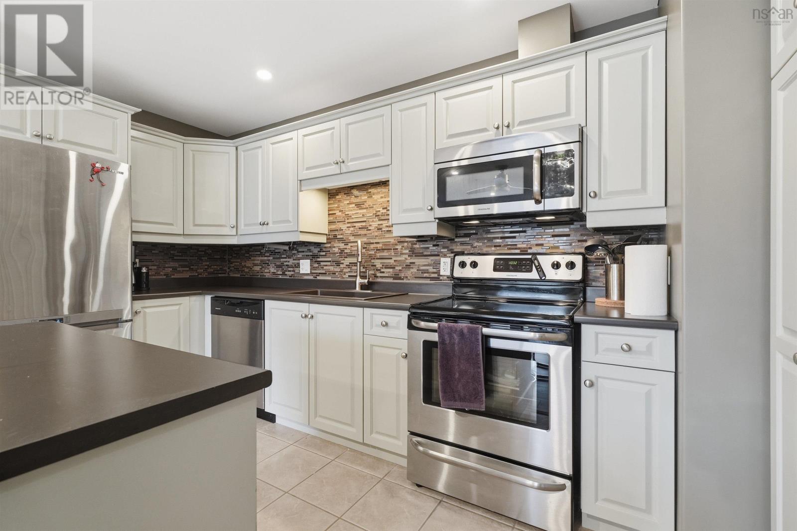 301 87 Pebblecreek Crescent, Dartmouth, Nova Scotia  B2W 0J9 - Photo 12 - 202625969