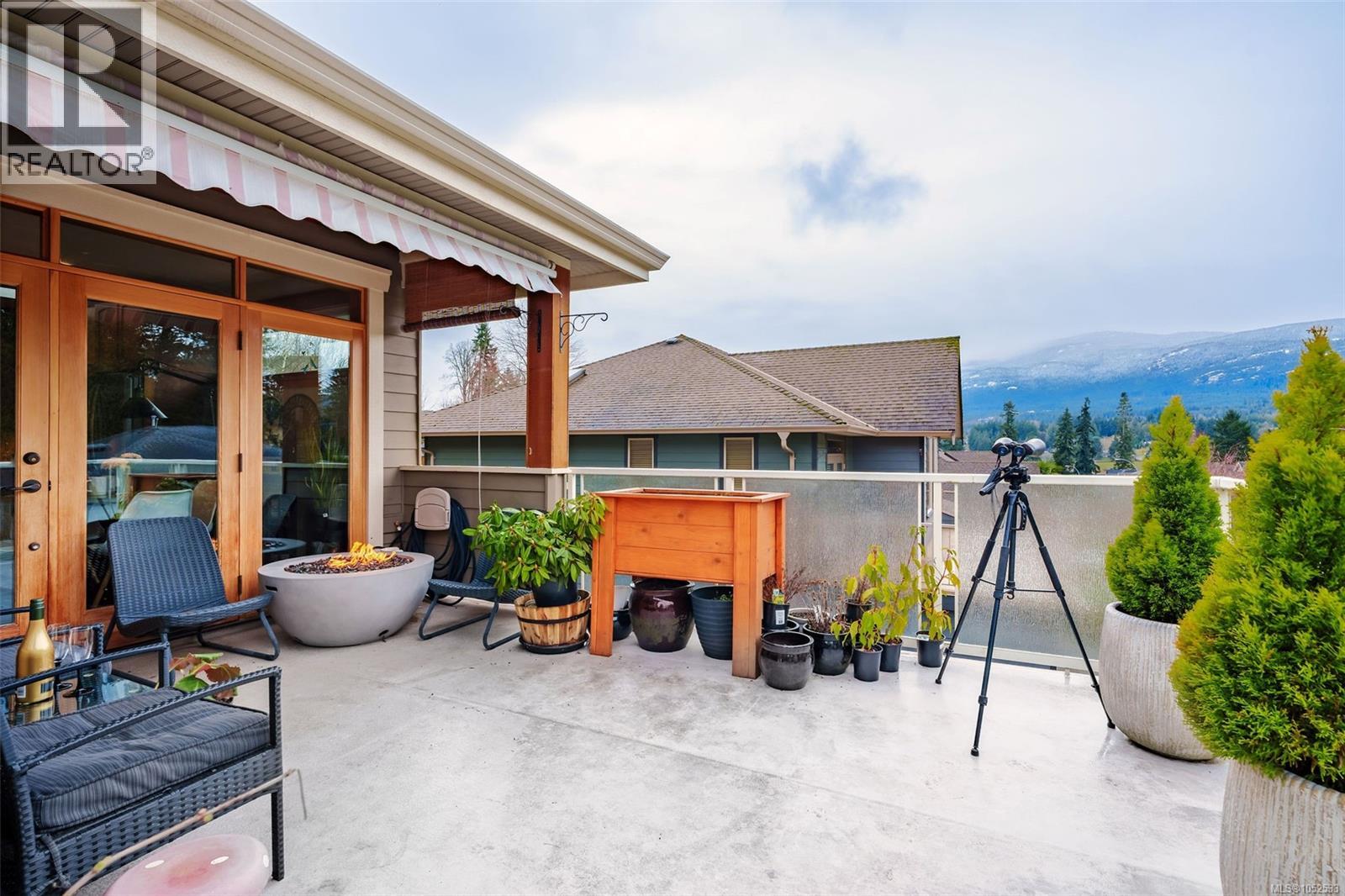 3676 Monterey Dr
