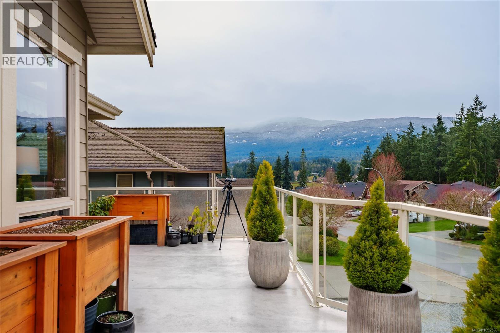 3676 Monterey Dr