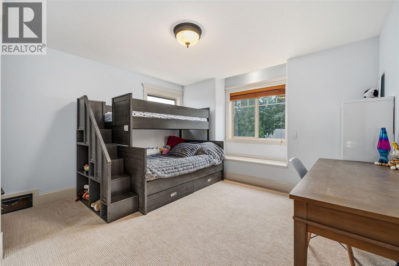 3676 Monterey Dr