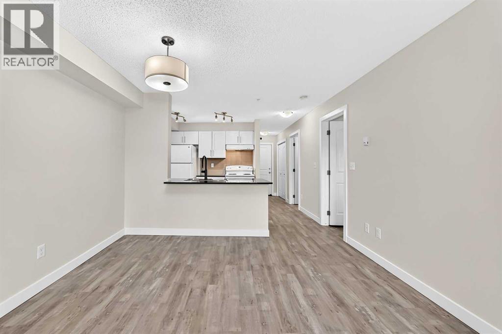 4118, 403 Mackenzie Way SW