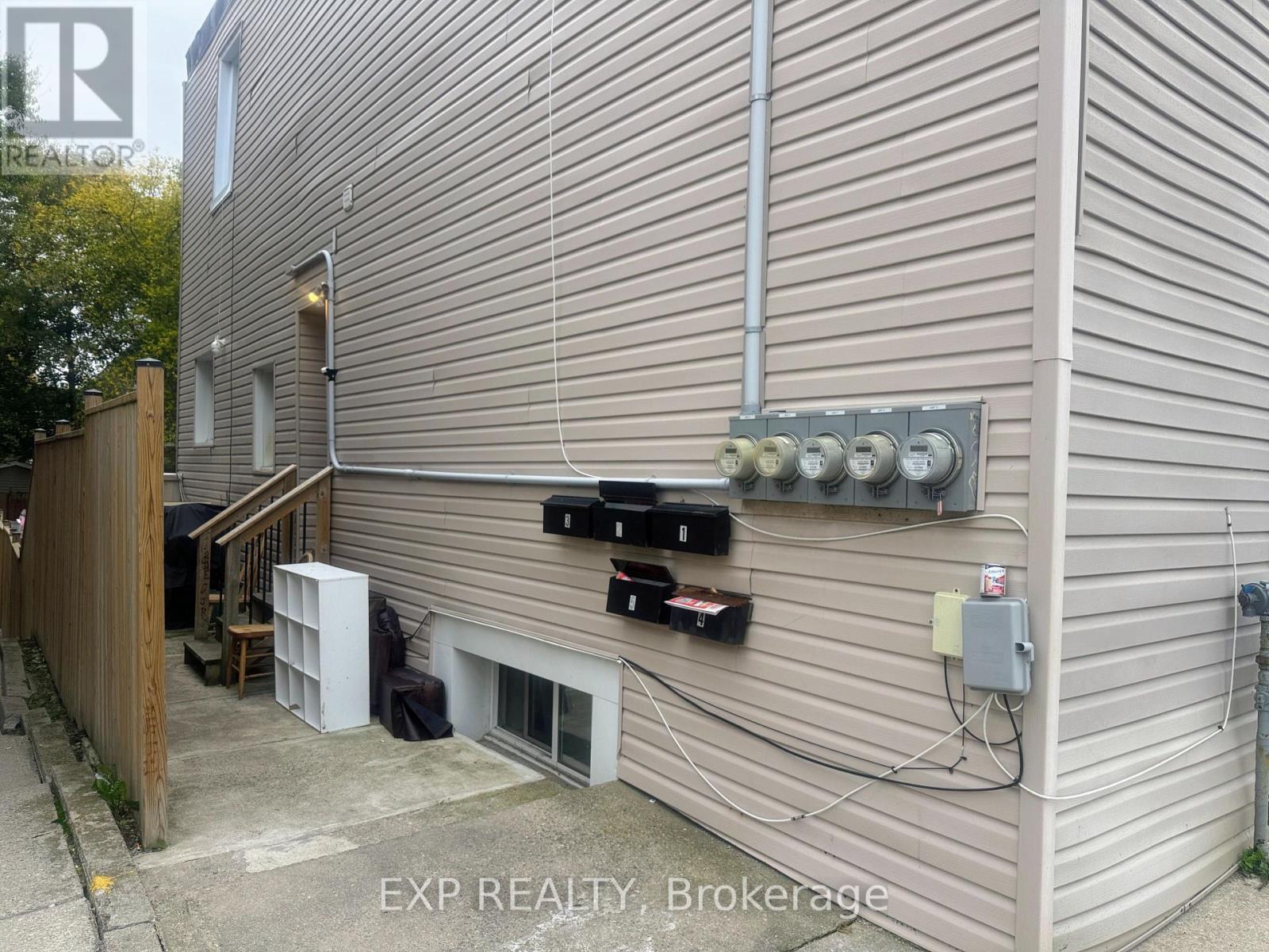 20 Adelaide Street S, London South, Ontario  N5Z 3J8 - Photo 5 - X14090326