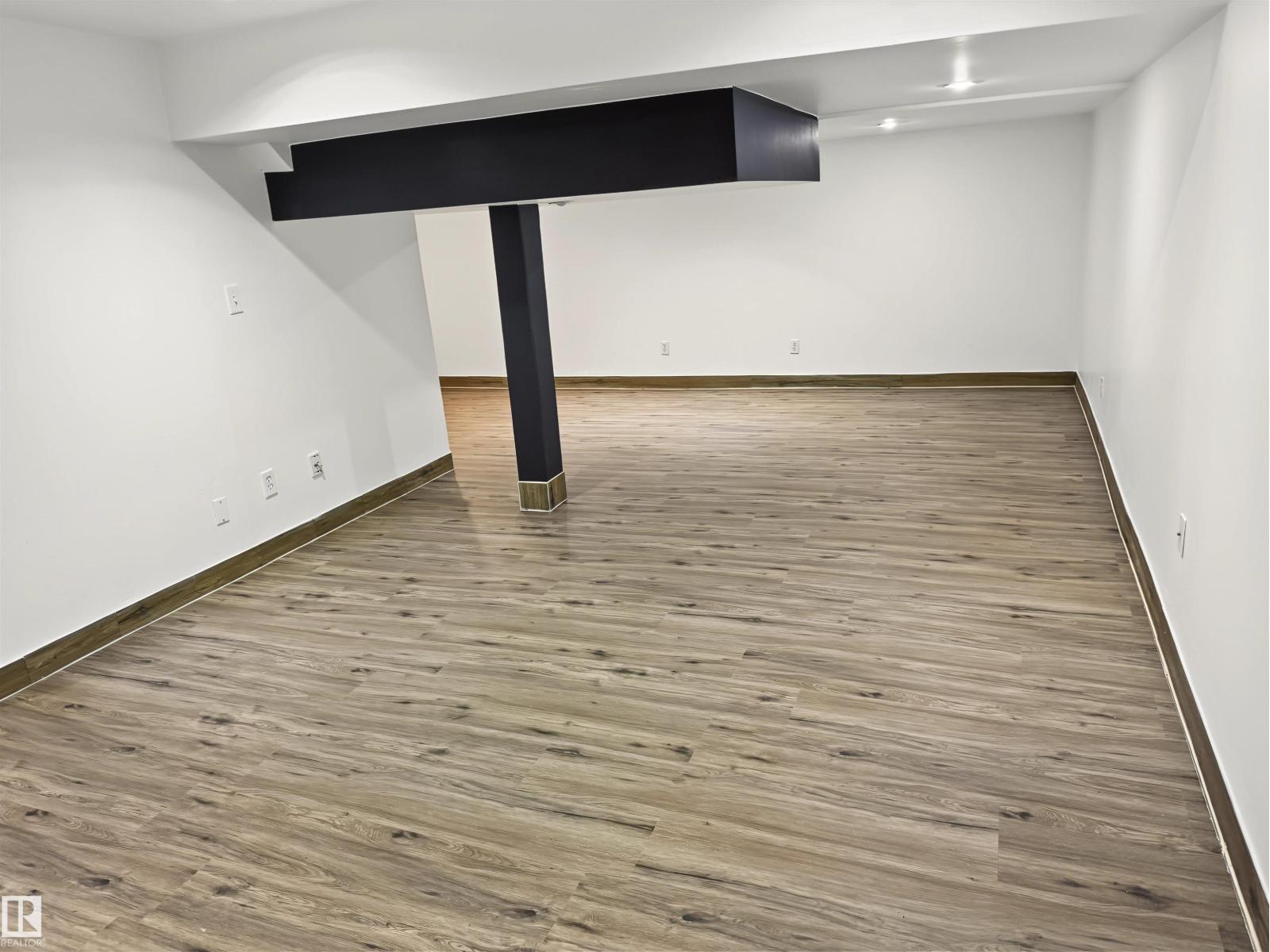 633 Millbourne RD E NW