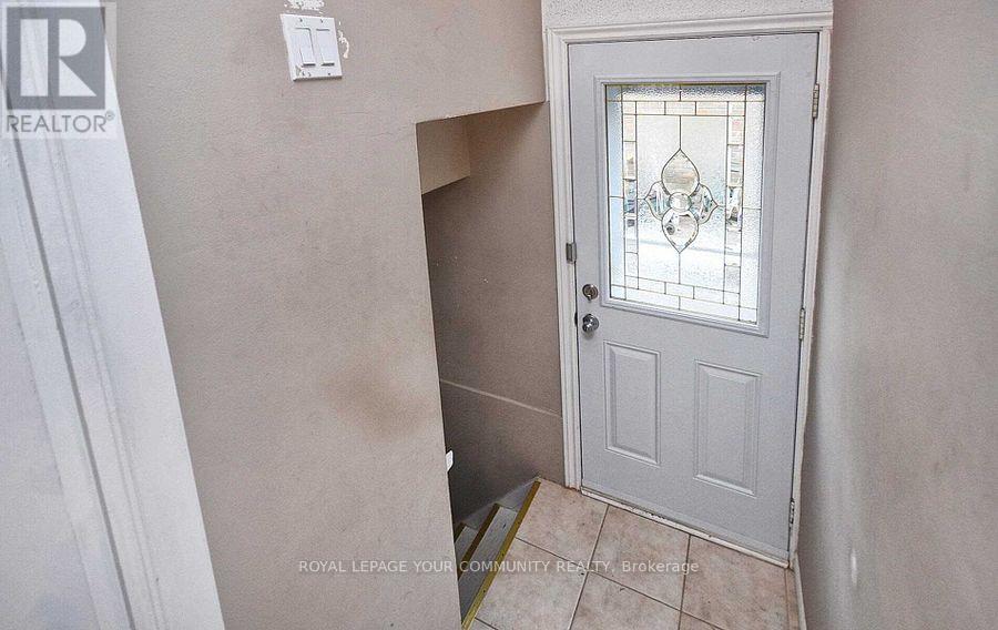 Lower - 25 Rockport Crescent, Richmond Hill, Ontario  L4C 2L5 - Photo 2 - N14090344