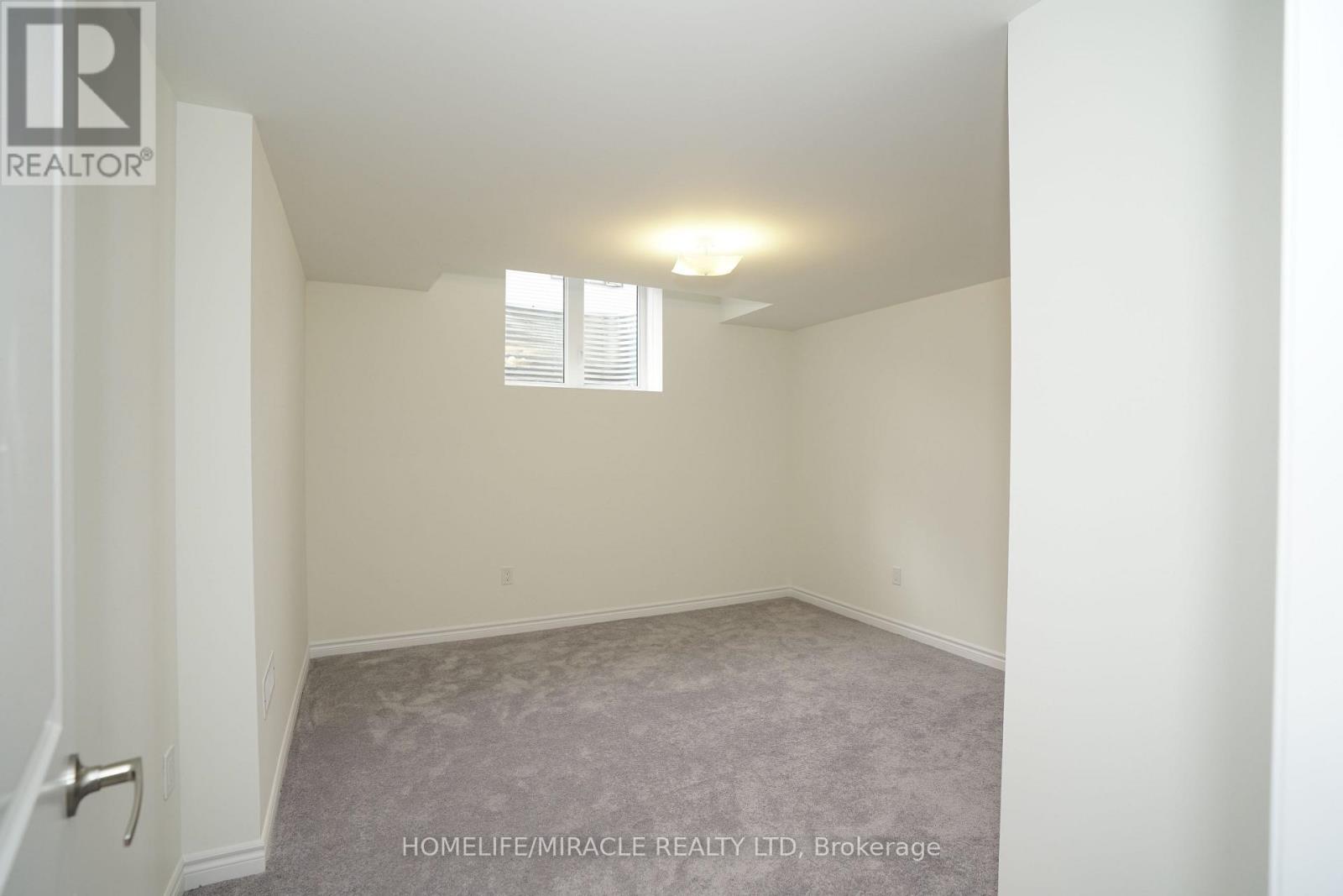 Lower - 7 Ludlow Drive, Barrie, Ontario  L9J 0L8 - Photo 14 - S14090338