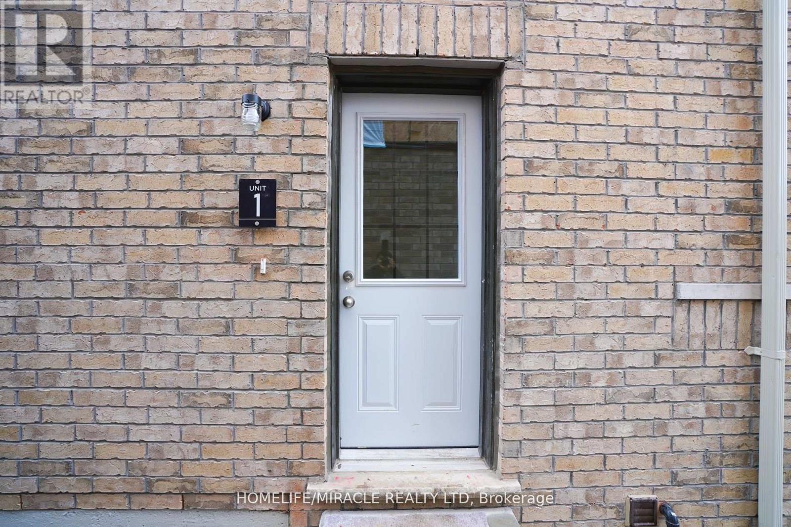 Lower - 7 Ludlow Drive, Barrie, Ontario  L9J 0L8 - Photo 4 - S14090338