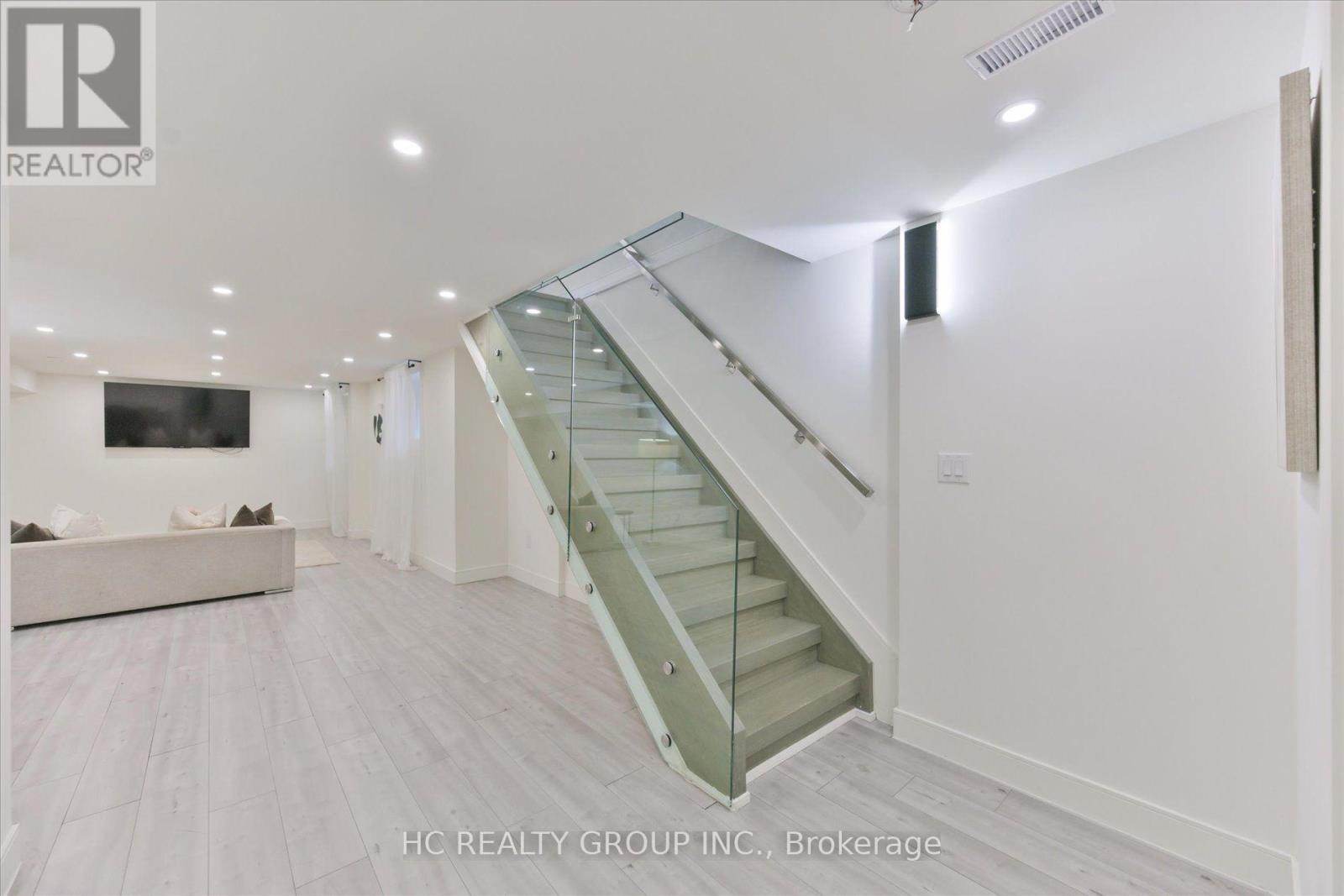 78 Greendale Avenue, Toronto, Ontario  M6N 4P6 - Photo 39 - W14089874
