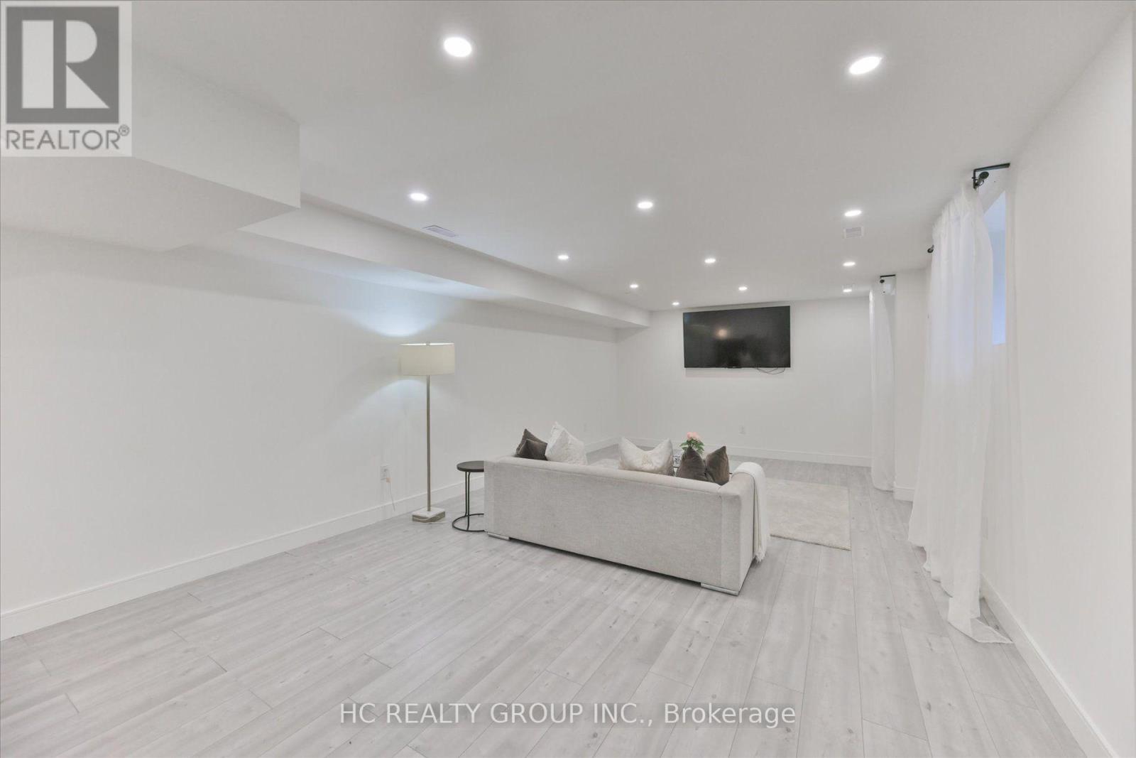 78 Greendale Avenue, Toronto, Ontario  M6N 4P6 - Photo 41 - W14089874