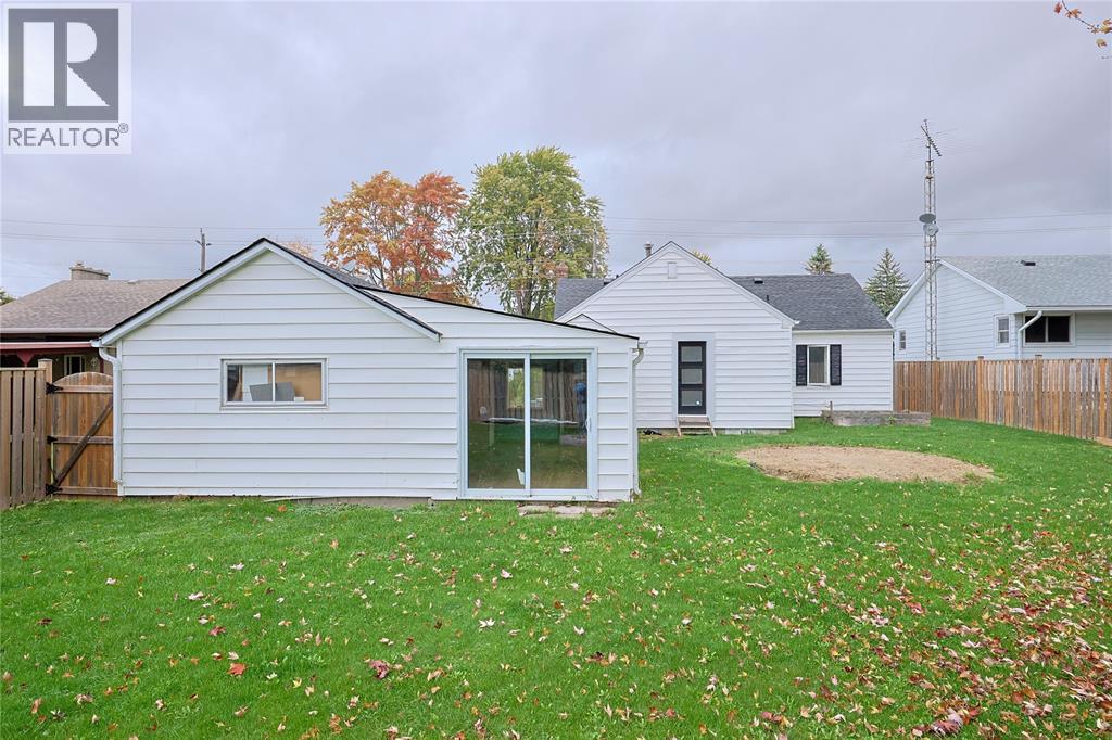 281 Hill Street, St Clair, Ontario  N0N 1G0 - Photo 21 - 26025523