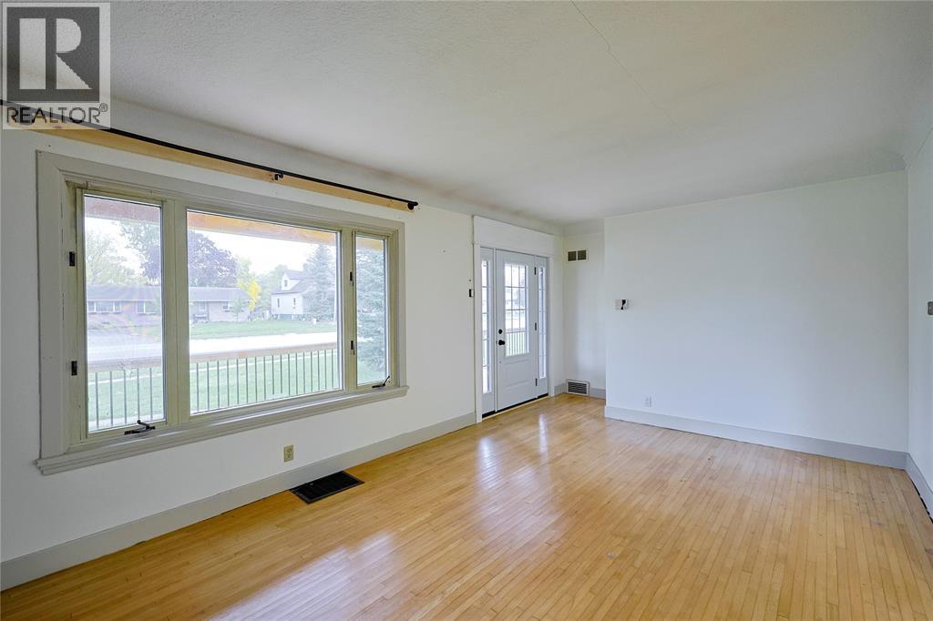 281 Hill Street, St Clair, Ontario  N0N 1G0 - Photo 9 - 26025523