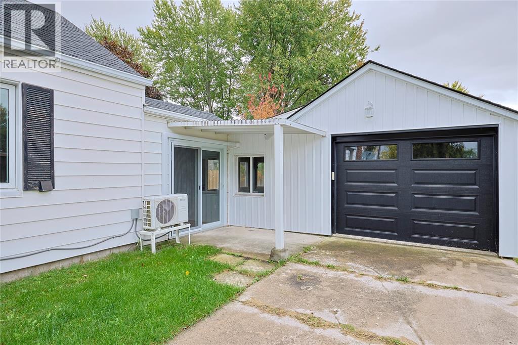 281 Hill Street, St Clair, Ontario  N0N 1G0 - Photo 6 - 26025523