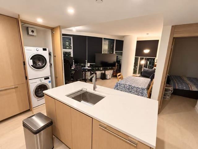 2908 13768 100 Avenue, Surrey, British Columbia  V3T 0V2 - Photo 2 - R3176204