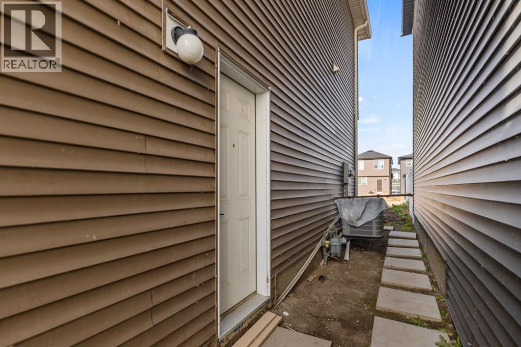 20 Corner Glen Avenue NE, Calgary, Alberta  T3N 2L6 - Photo 28 - A2352358