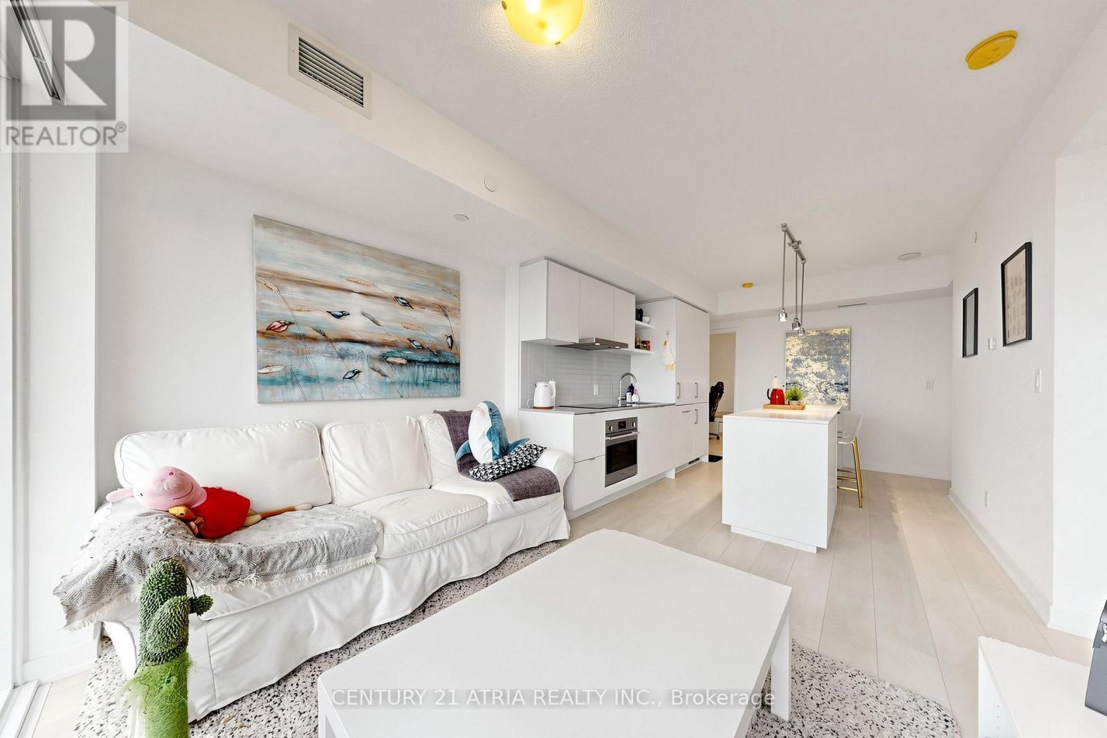 5205 - 88 Harbour Street, Toronto, Ontario  M5J 1B7 - Photo 13 - C14090392
