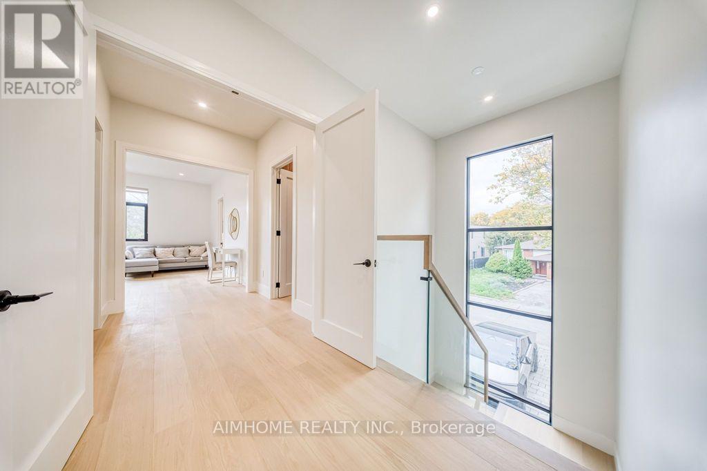 21 Shadbolt Court, Markham, Ontario  L3R 1X3 - Photo 32 - N14090348