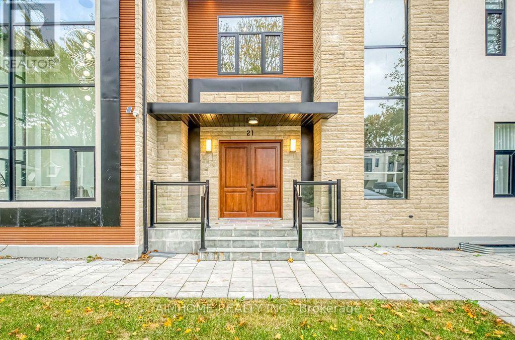 21 Shadbolt Court, Markham, Ontario  L3R 1X3 - Photo 6 - N14090348