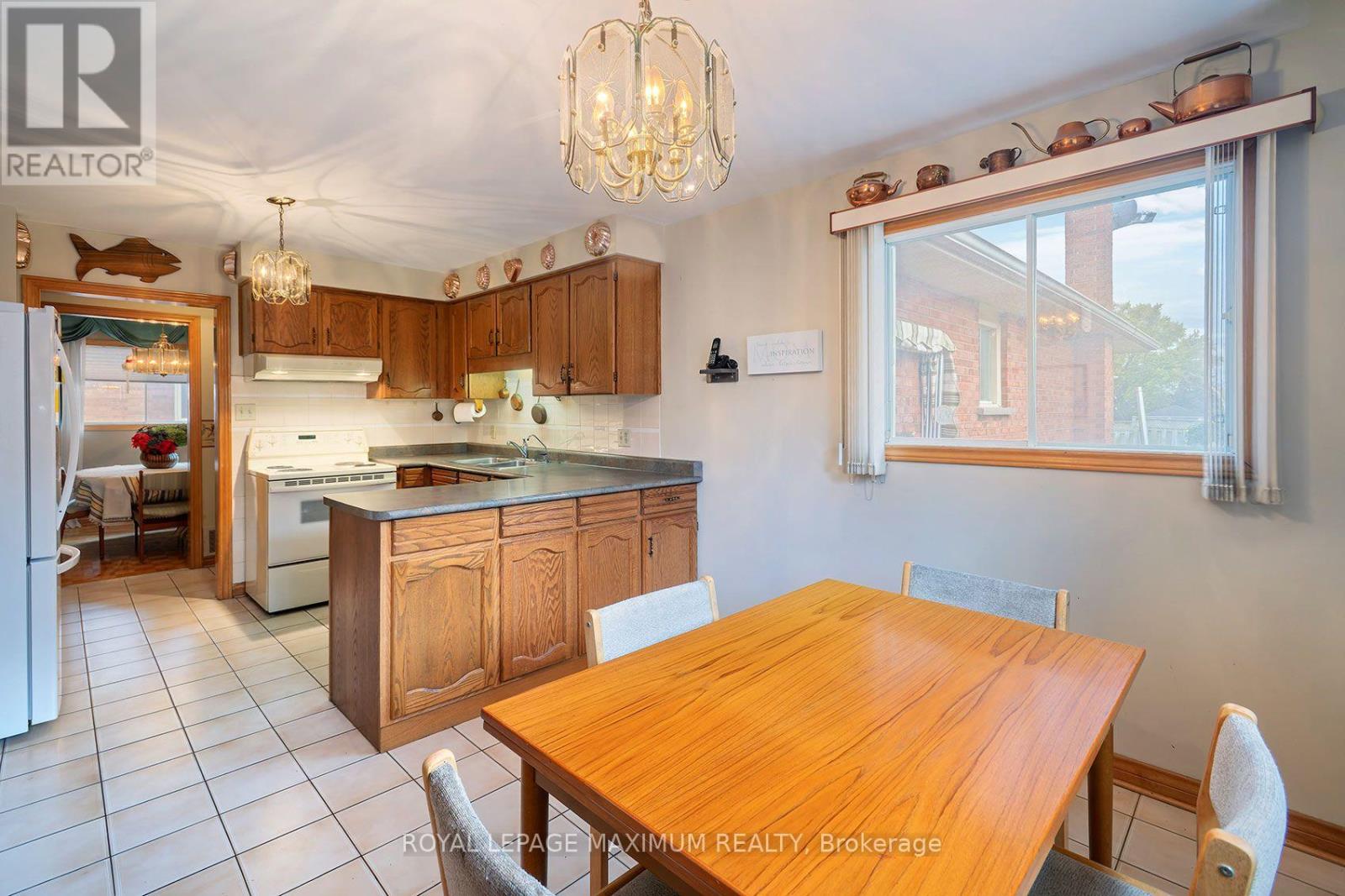 114 Beechnut Road, Vaughan, Ontario  L4L 6T8 - Photo 9 - N14090350