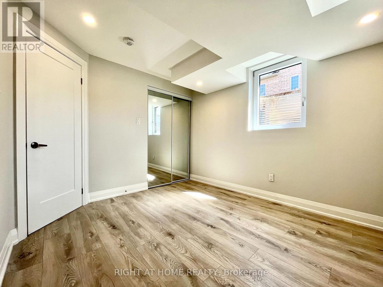 Lower - 918 Oasis Drive, Mississauga, Ontario  L5V 0C7 - Photo 10 - W14090396
