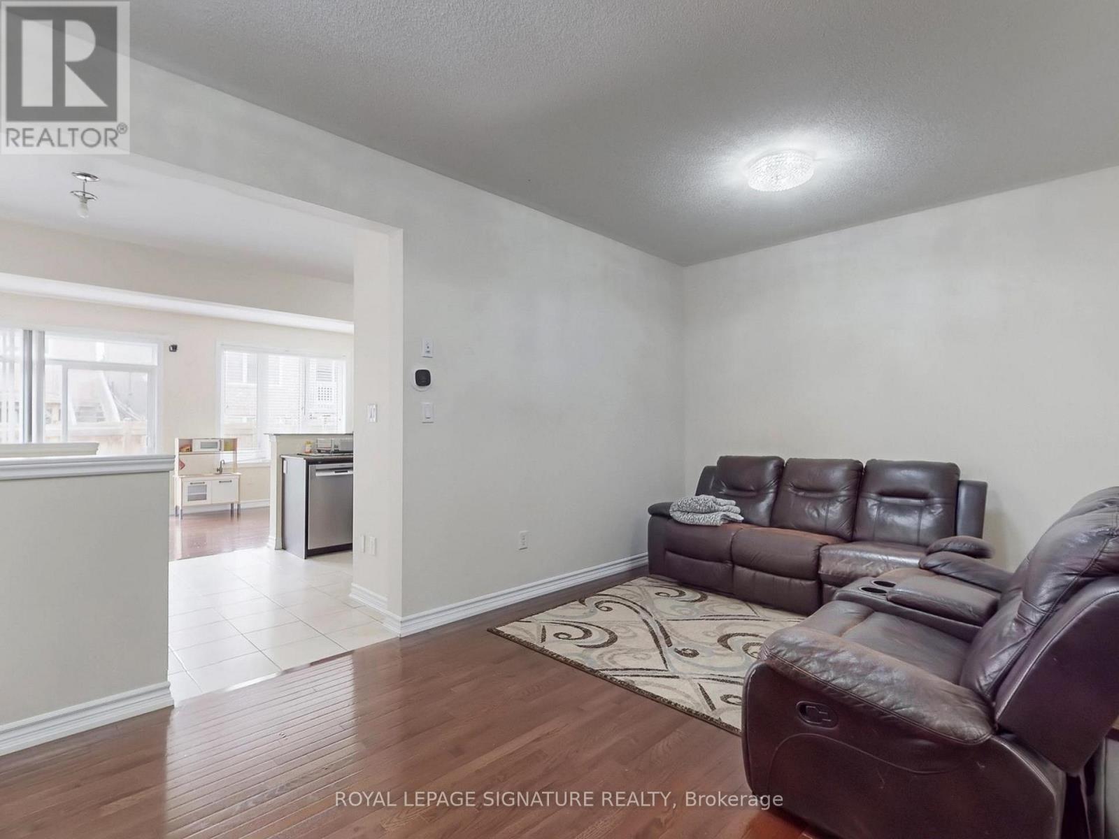 30 Walbrook Road, Brampton, Ontario  L6X 4N4 - Photo 8 - W14090430