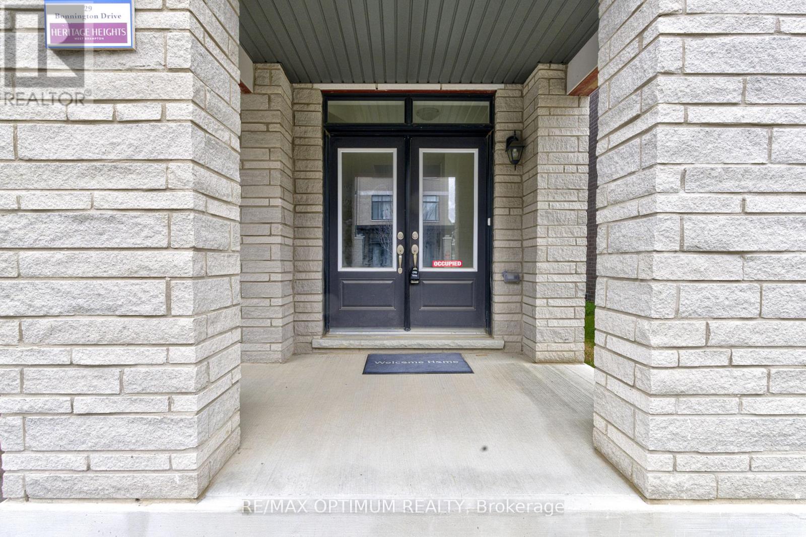 29 Bonnington Drive, Brampton, Ontario  L7A 5M1 - Photo 4 - W14090440