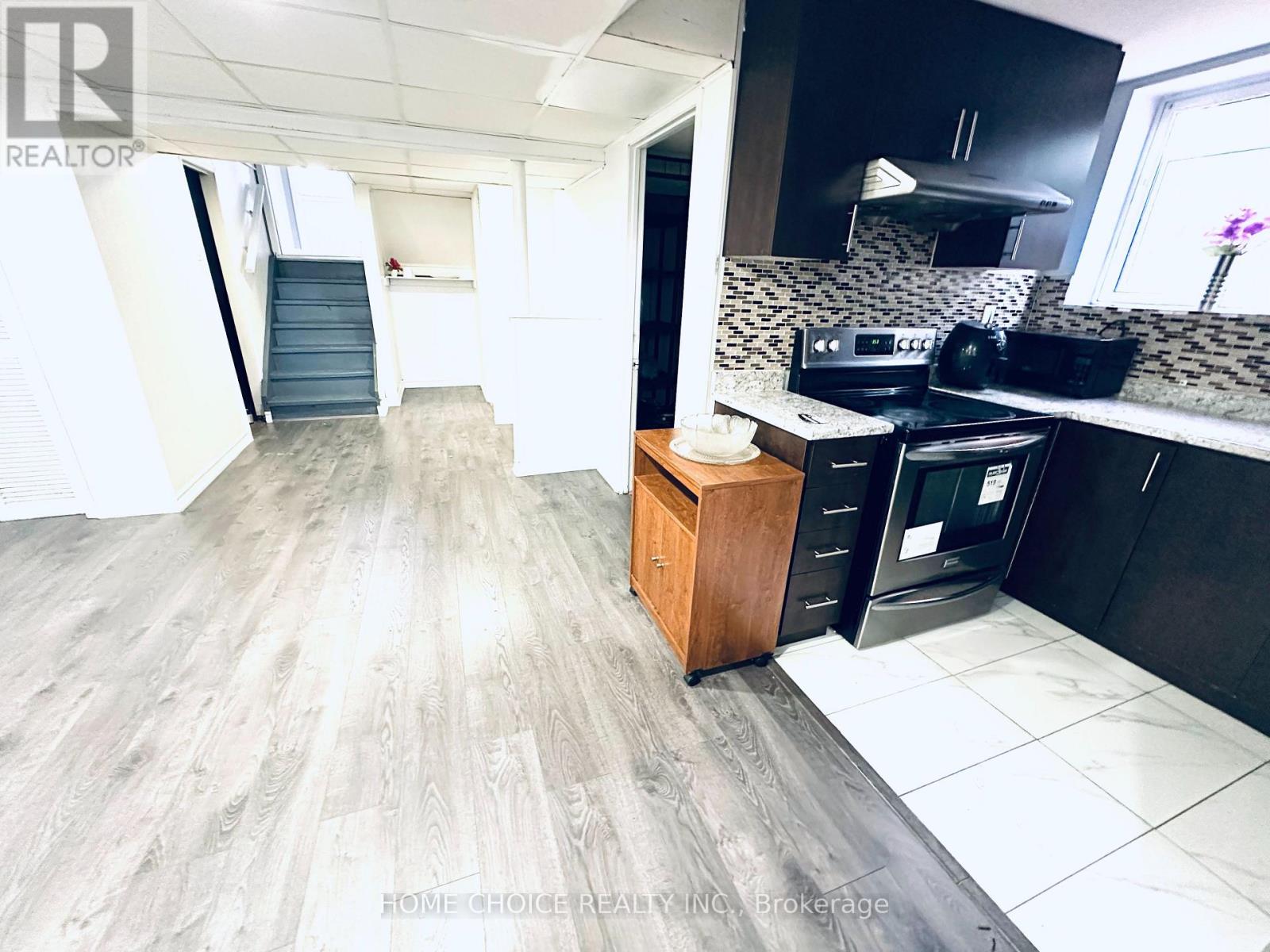 Lower Level - 130 Earnscliffe Circle, Brampton, Ontario  L6T 2B5 - Photo 12 - W13733852
