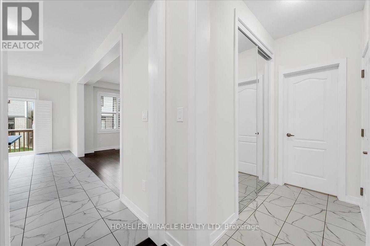 35 Santos Drive, Haldimand, Ontario  N3W 0H2 - Photo 3 - X14088396