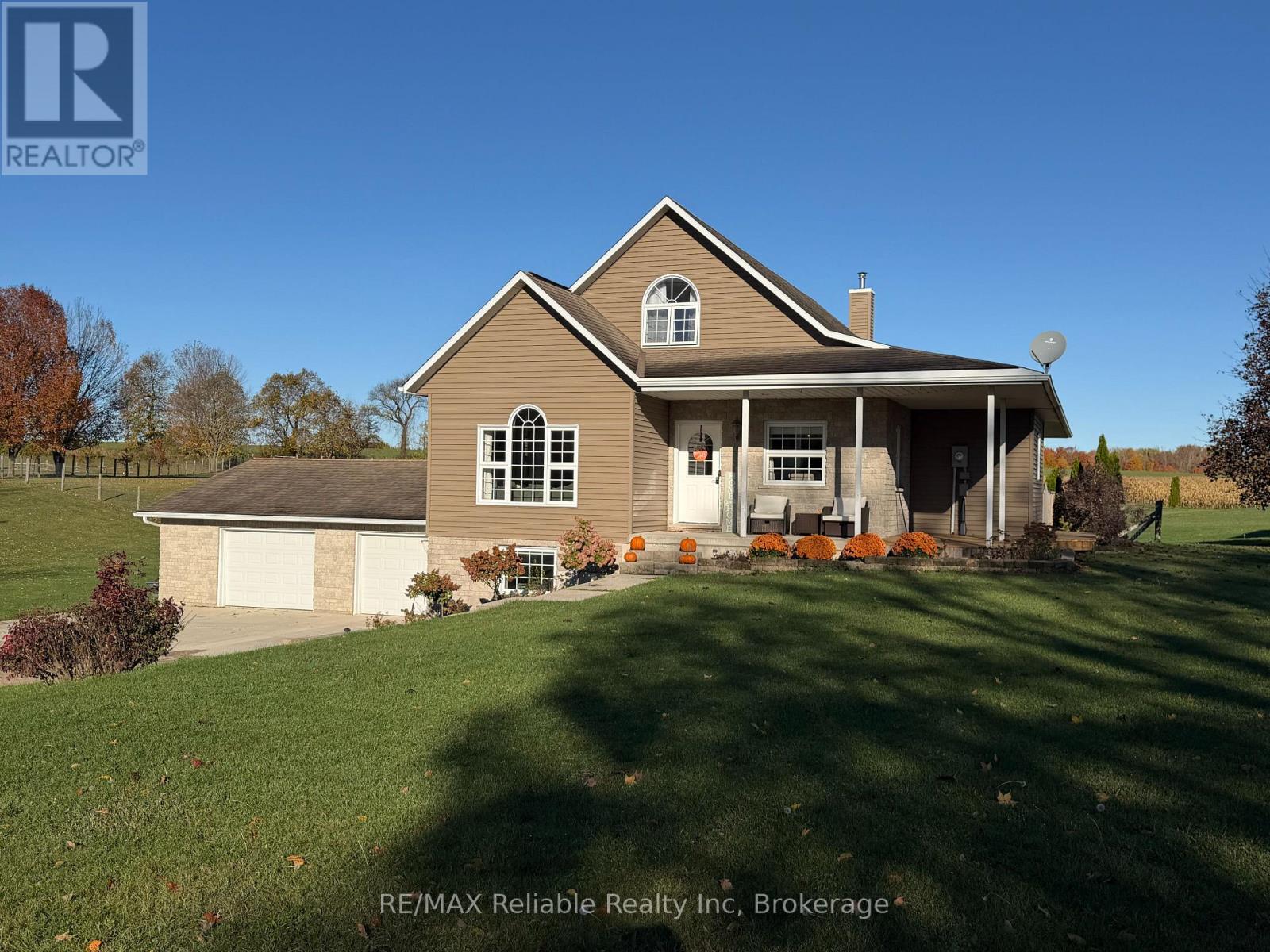 69 Queen Street, Morris Turnberry, Ontario  N0G 1G0 - Photo 3 - X13727468